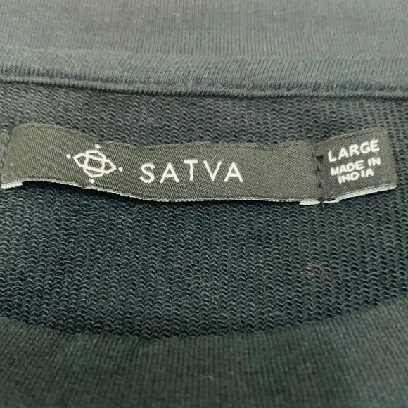 Women’s Satva Floral Sarana Long Sleeve Sweatshirt - Picture 4 of 6